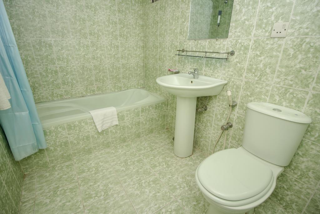 Laurel Hotels Ltd. Dhaka Ngoại thất bức ảnh